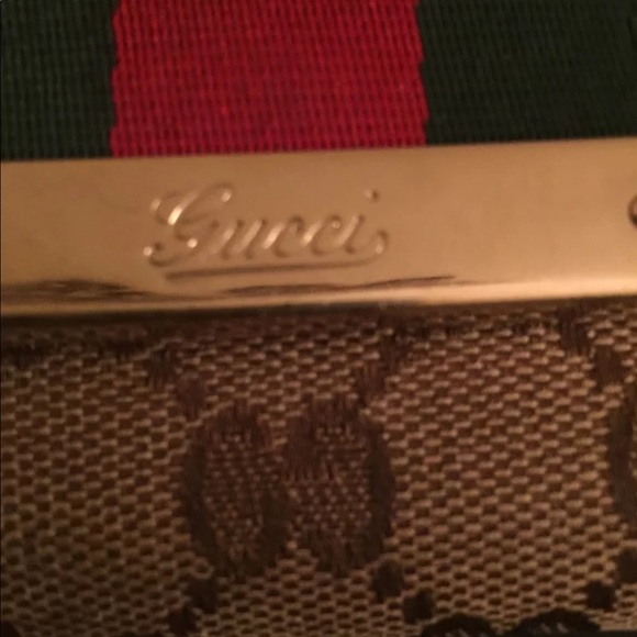 Authentic Gucci Key Holder - Picture 2 of 7